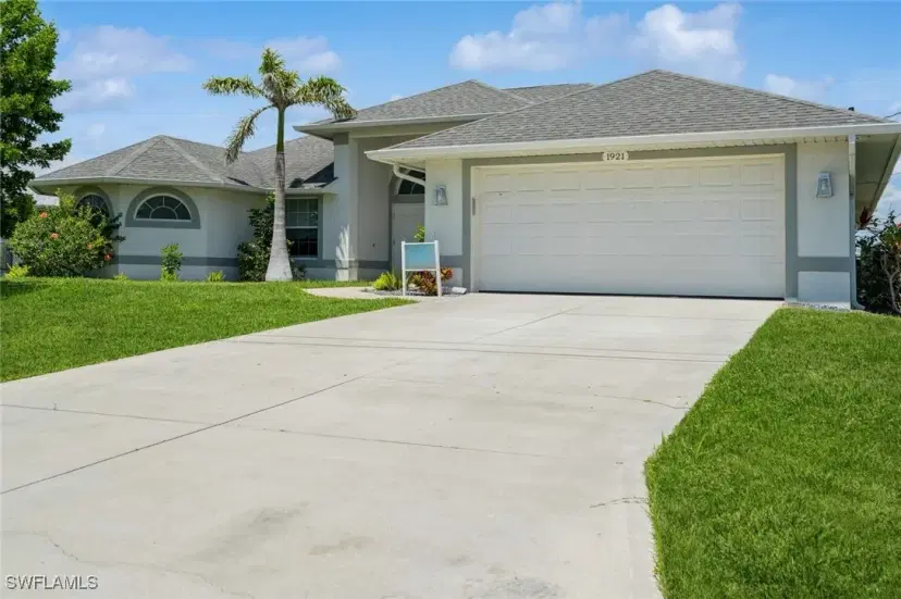 Picture of 1921 SE 12Th St, Cape Coral FL 33990