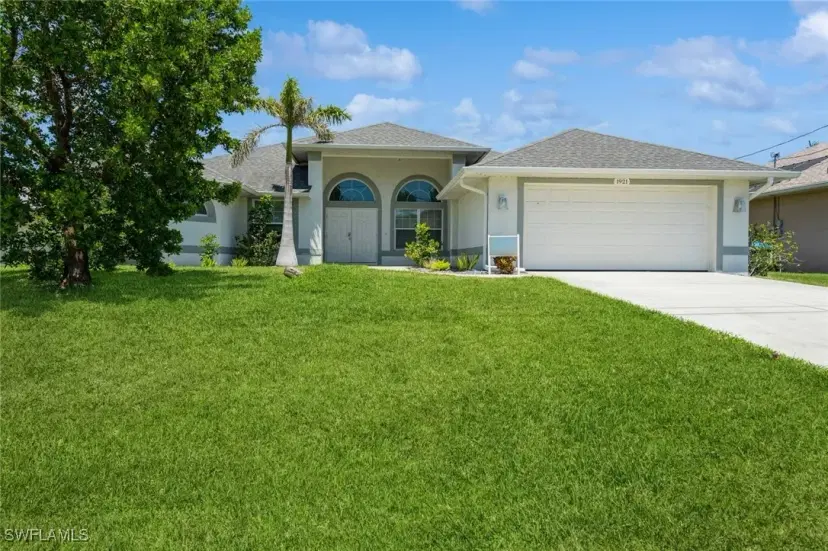 Picture of 1921 SE 12Th St, Cape Coral FL 33990