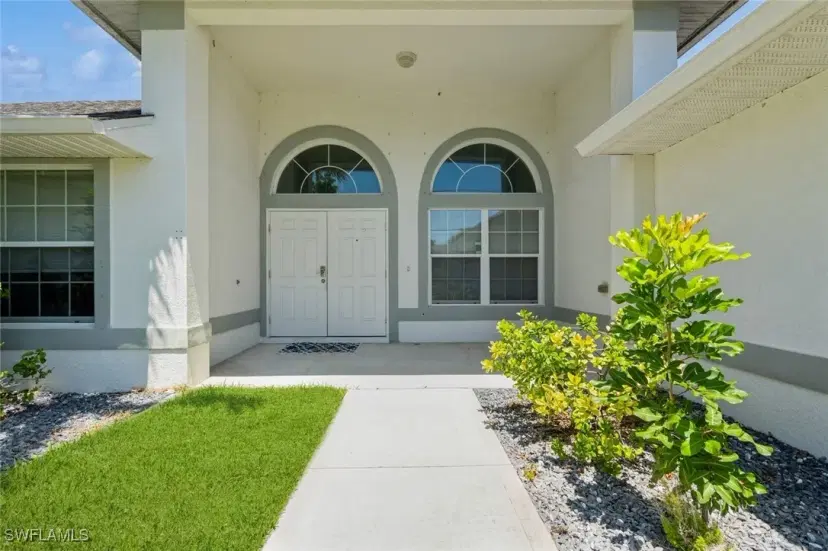 Picture of 1921 SE 12Th St, Cape Coral FL 33990