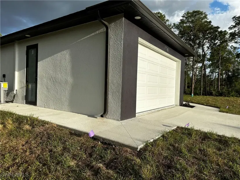 Picture of 1310 Acacia Ave, Lehigh Acres FL 33972
