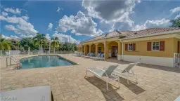 Picture of 4127 Residence Dr 403, Fort Myers, FL 33901