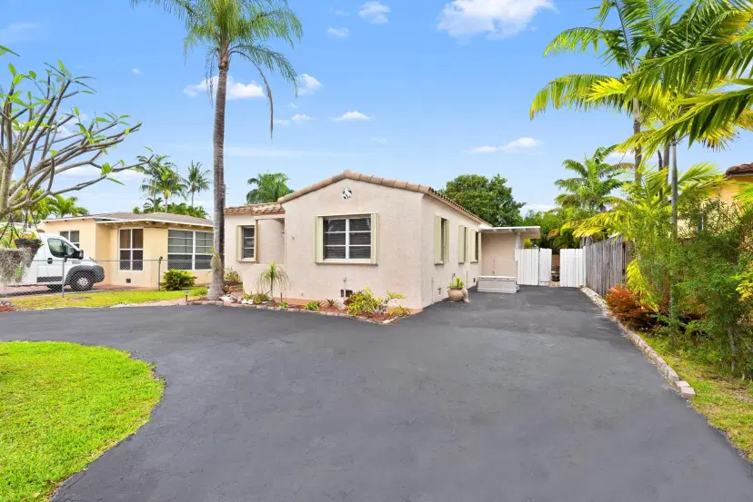 Picture of 1340 Adams St, Hollywood FL 33019