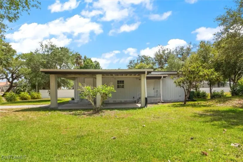 Picture of 120 College St, Labelle FL 33935