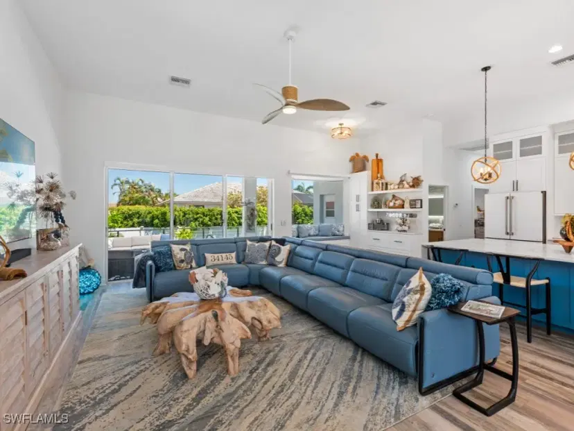 Picture of 679 Seagrape Dr, Marco Island FL 34145