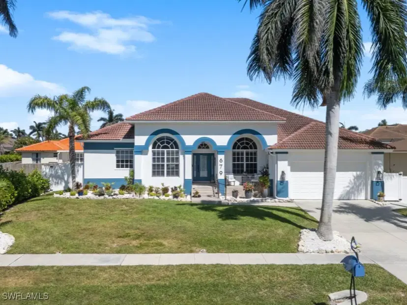 Picture of 679 Seagrape Dr, Marco Island FL 34145