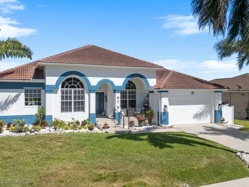 Picture of 679 Seagrape Dr, Marco Island FL 34145