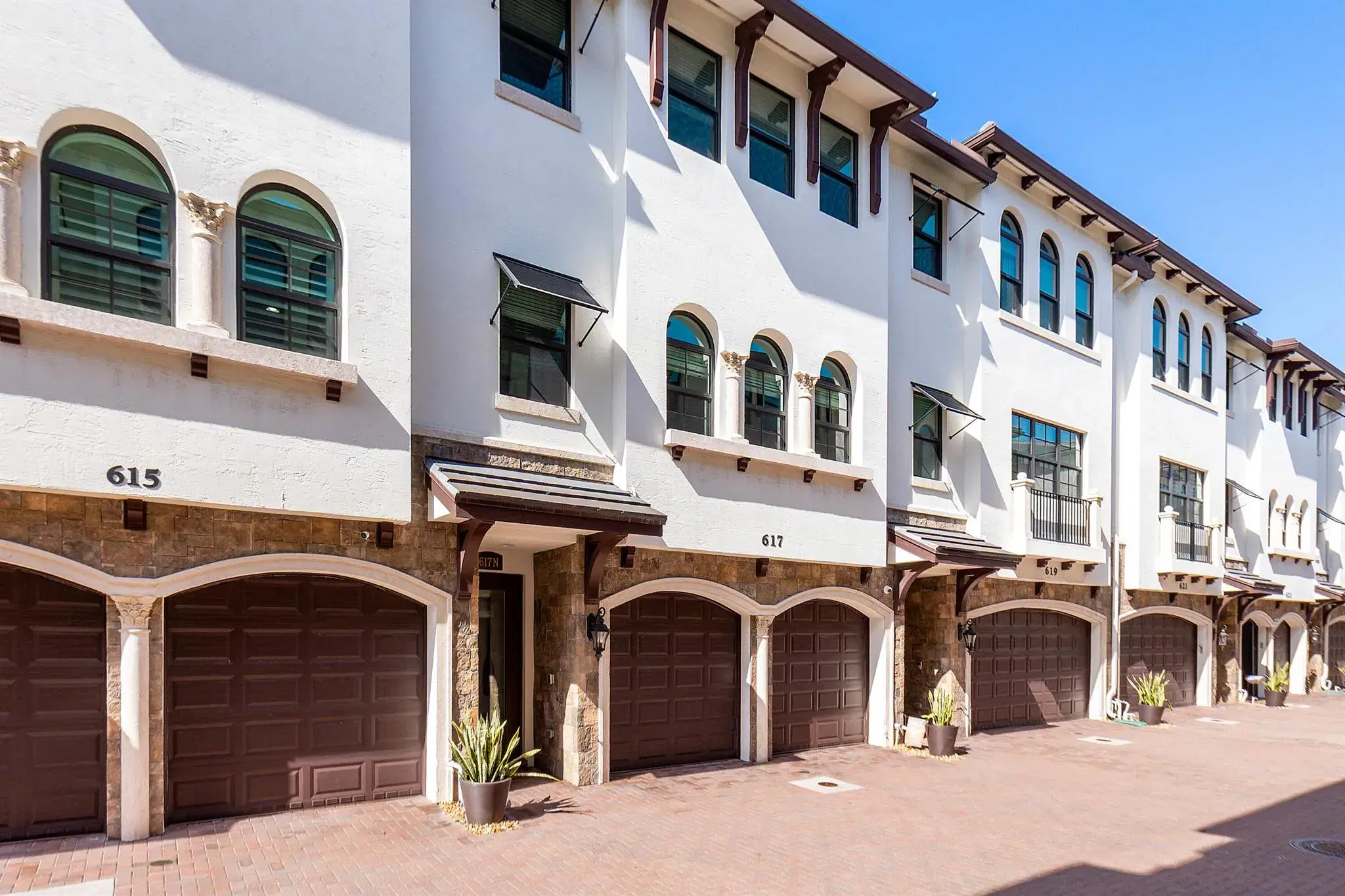 Picture of 617 Windward Circle N, Boynton Beach, FL 33435