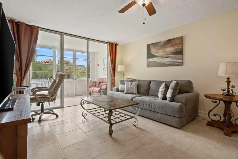 Picture of 4899 NW 26Th Ct 348, Lauderdale Lakes FL 33313