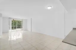 Picture of 3660 NE 166Th St 114, North Miami Beach, FL 33160