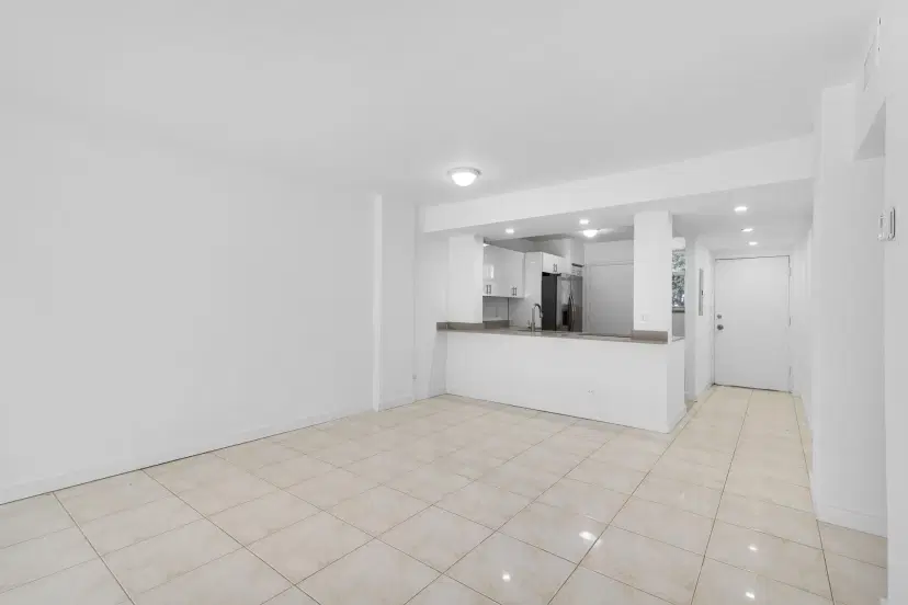 Picture of 3660 NE 166Th St 114, North Miami Beach FL 33160