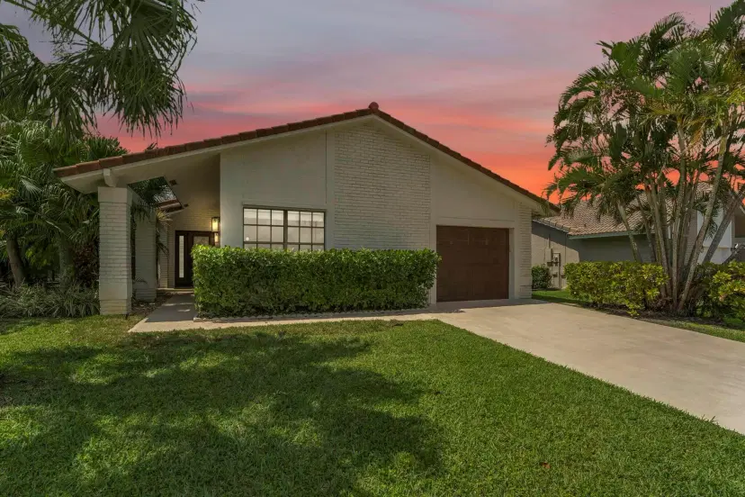 Picture of 10084 Camelback Lane, Boca Raton FL 33498