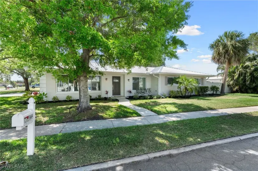 Picture of 5664 Natoma Dr, Fort Myers FL 33919