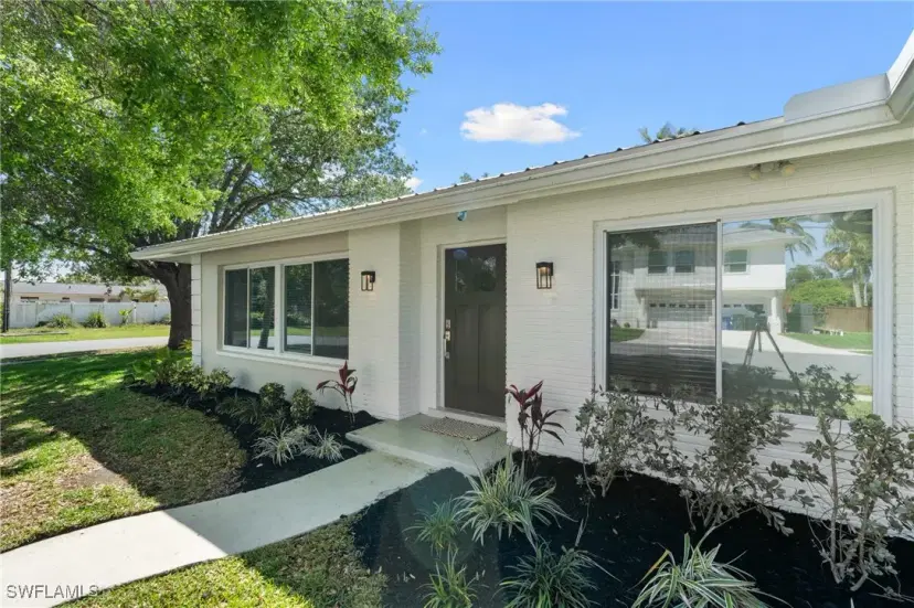 Picture of 5664 Natoma Dr, Fort Myers FL 33919