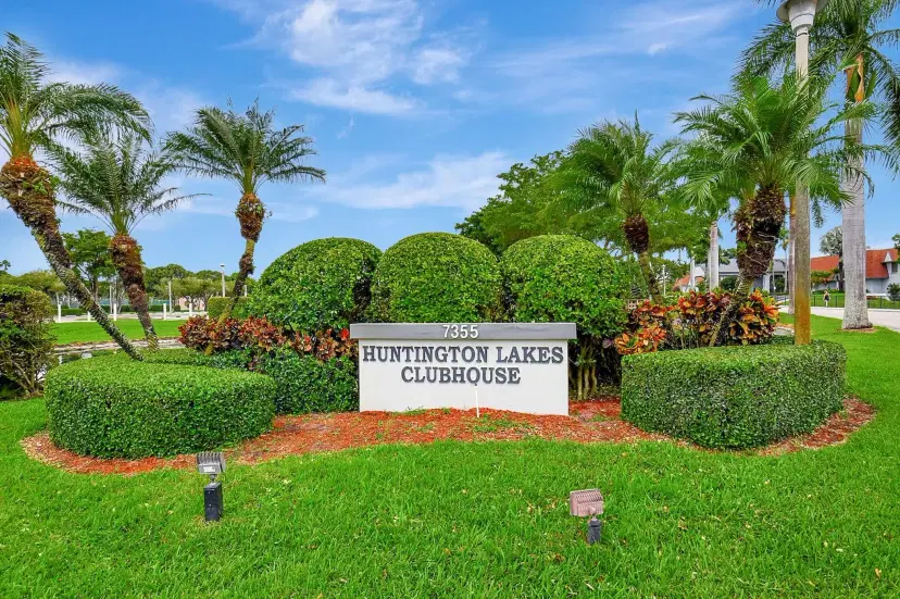 Picture of 14310 Strathmore Ln 305, Delray Beach FL 33446