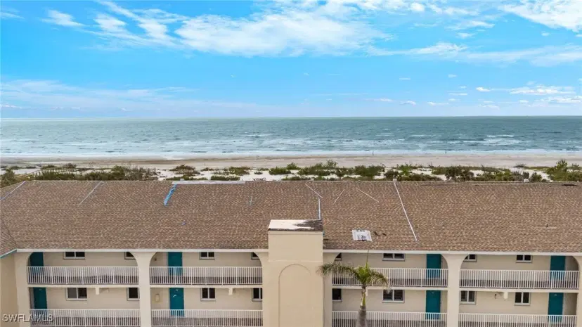 Picture of 527 E Gulf Dr 204, Sanibel FL 33957
