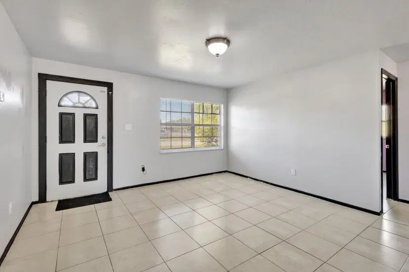 Picture of 107 Gotham Drive, Fort Pierce FL 34946