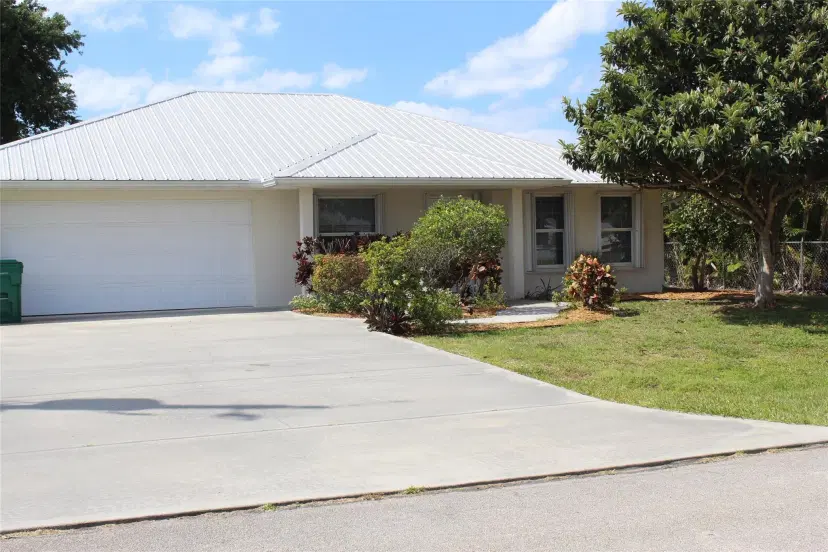 Picture of 2422 SE 33Rd St, Okeechobee FL 34974