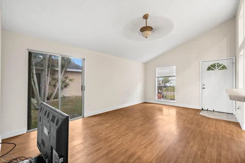 Picture of 9124 Carma Drive, Boynton Beach FL 33472