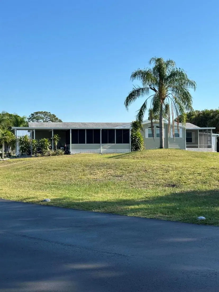 Picture of 553 Tropical Isles Circle, Fort Pierce FL 34982