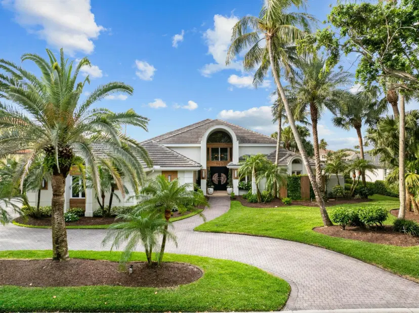 Picture of 560 SW Bay Pointe Circle, Palm City FL 34990