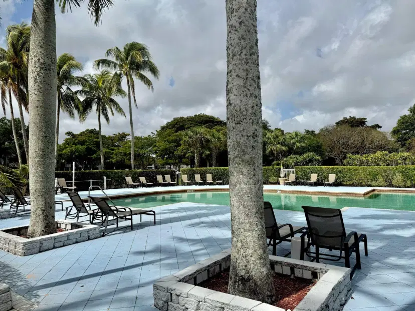 Picture of 741 Lyons Rd 17207, Coconut Creek FL 33063