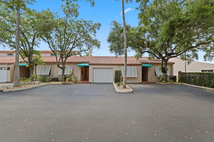 Picture of 8420 Rednock Lane, Miami Lakes FL 33016