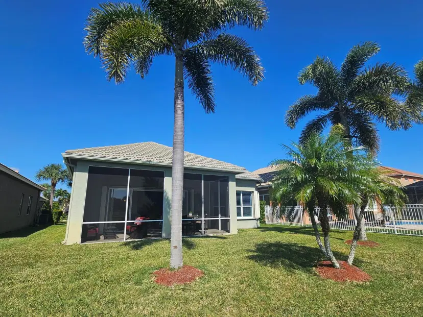 Picture of 411 NW Stratford Lane, Port St Lucie FL 34983