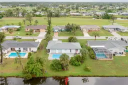 Picture of 25 Caddy Rd, Rotonda West, FL 33947