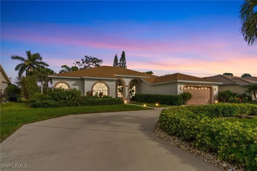 Picture of 192 Palmetto Dunes Cir, Naples FL 34113