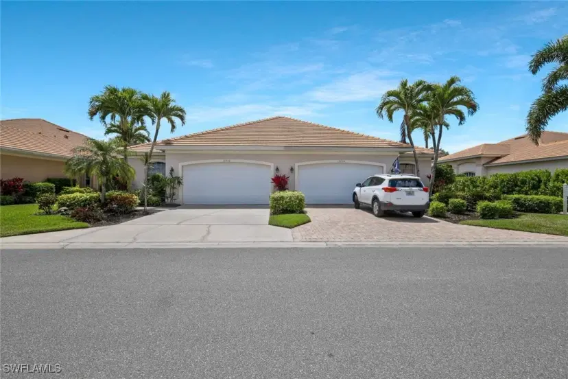 Picture of 12732 Fox Ridge Dr, Bonita Springs FL 34135
