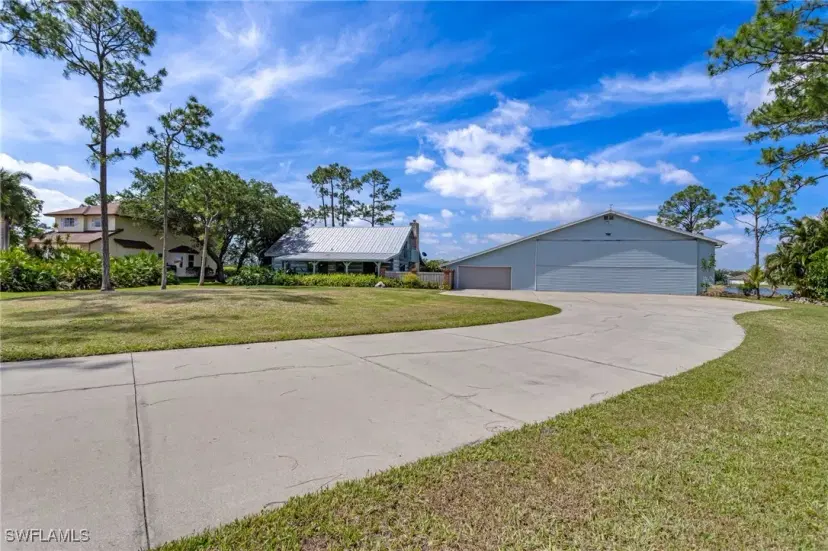Picture of 18631 Baseleg Ave, North Fort Myers FL 33917