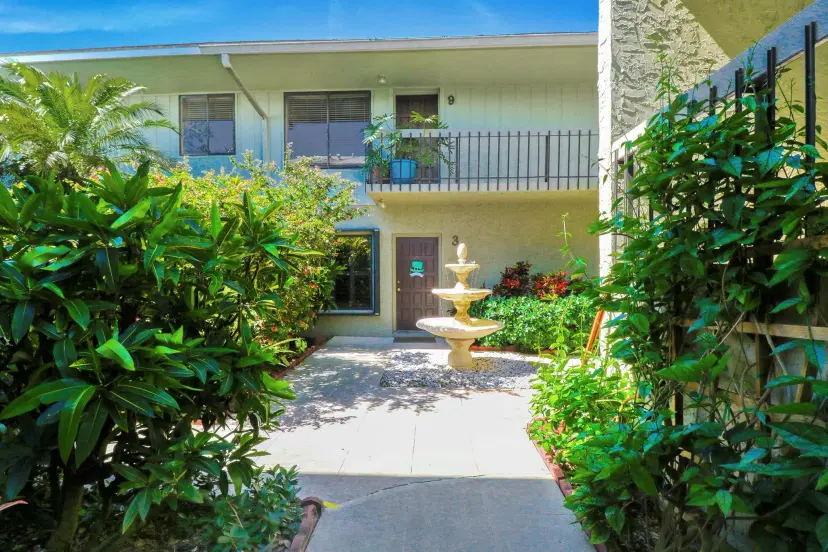 Picture of 800 NW Fork Road 8-9, Stuart FL 34994