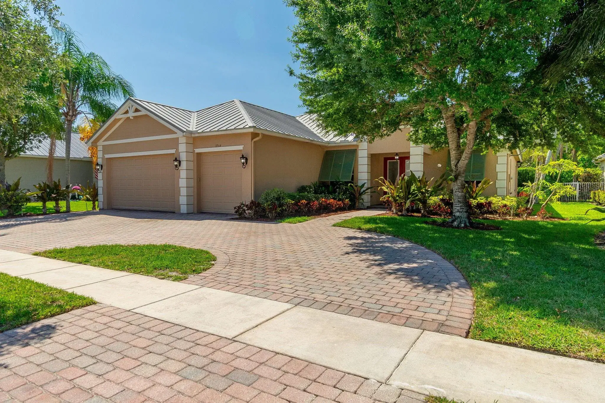 Picture of 8964 New Hope Ct, Royal Palm Beach, FL 33411