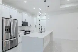Picture of 154 NE 4Th St, Cape Coral, FL 33909