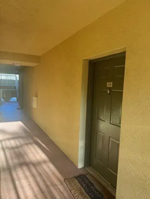 Picture of 6565 Emerald Dunes Drive 208, West Palm Beach FL 33411
