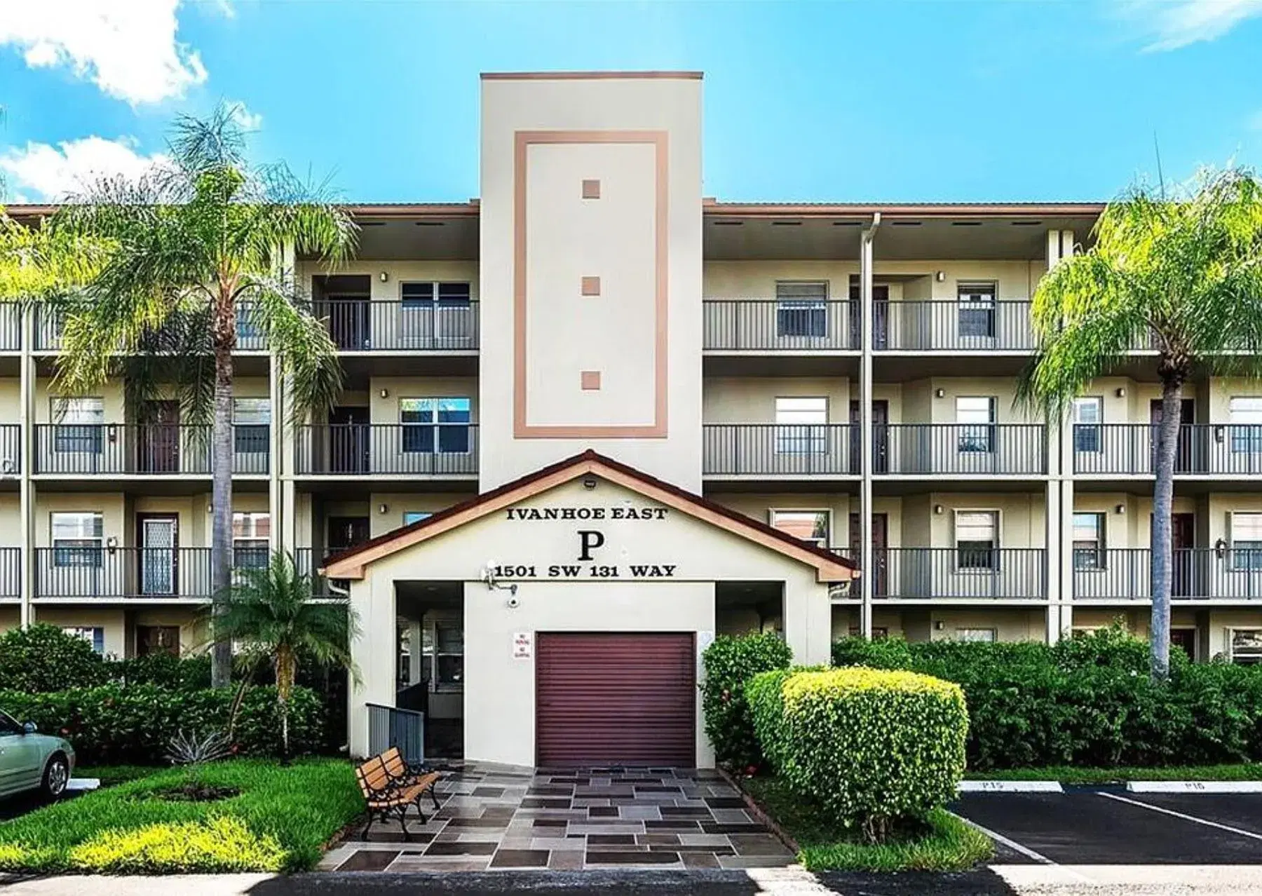 Picture of 1501 SW 131St Way 304, Hollywood, FL 33027