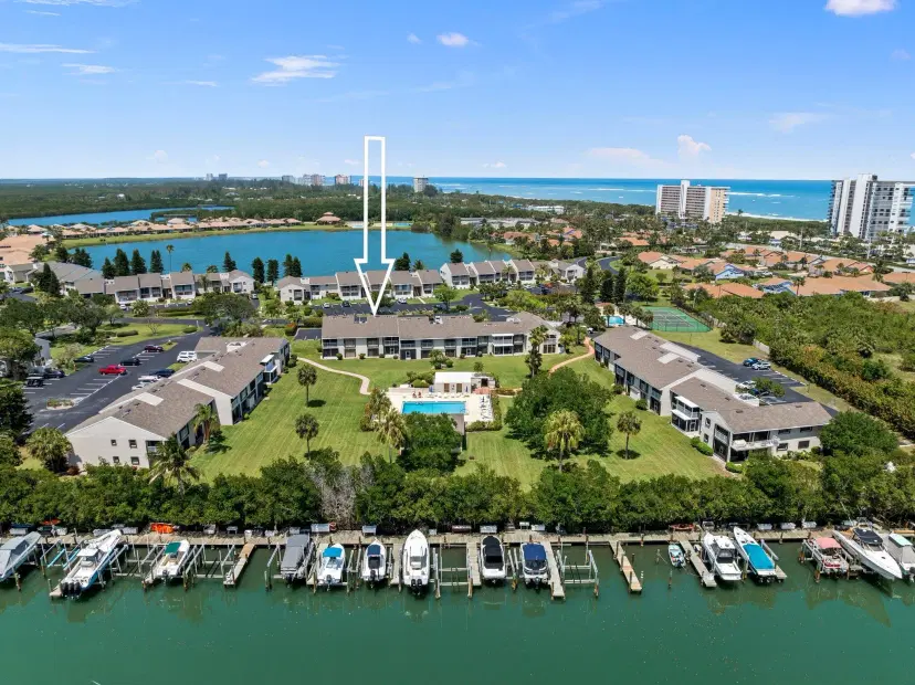 Picture of 3209 S Lakeview Circle 8205, Fort Pierce FL 34949
