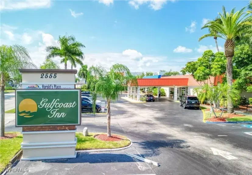 Picture of 2555 9Th St N 139, Naples FL 34103