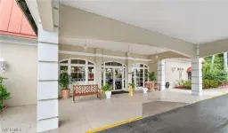 Picture of 2555 9Th St N 139, Naples, FL 34103