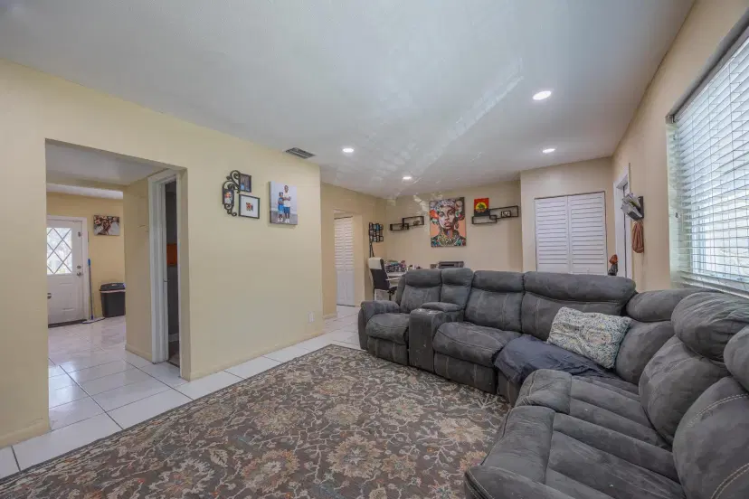 Picture of 1211 Seaview Drive, North Lauderdale FL 33068