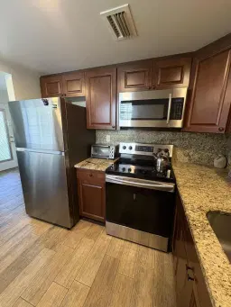 Picture of 691 Burgundy O O, Delray Beach, FL 33484