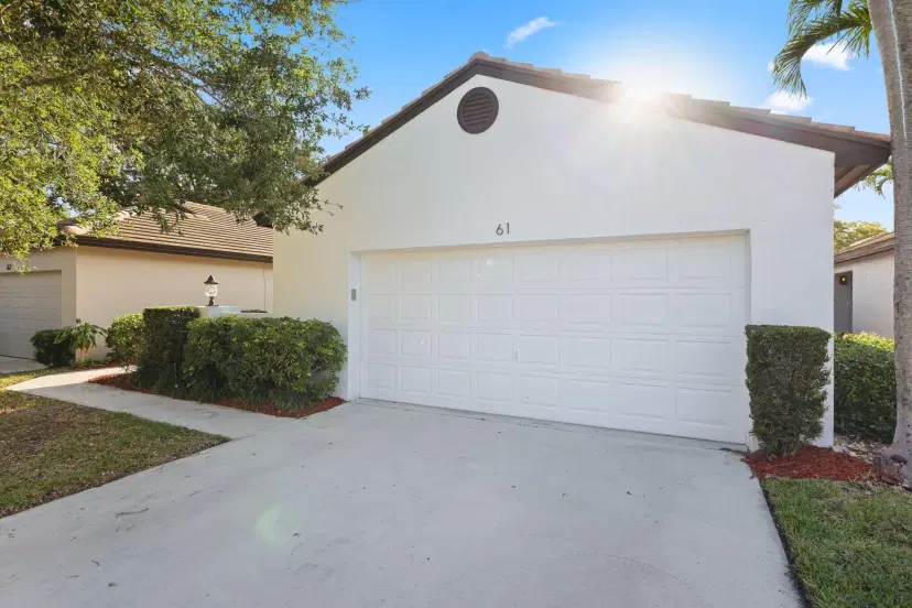 Picture of 61 N Ironwood Way, Palm Beach Gardens FL 33418