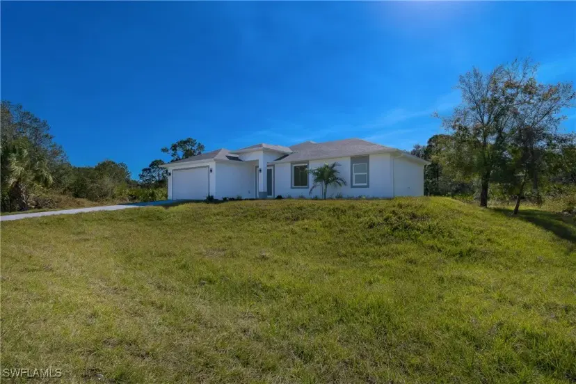 Picture of 805 W 14Th St, Lehigh Acres FL 33972