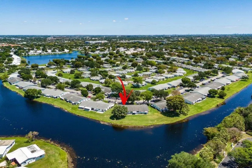 Picture of 8726 NW 10Th Street D86, Plantation FL 33322