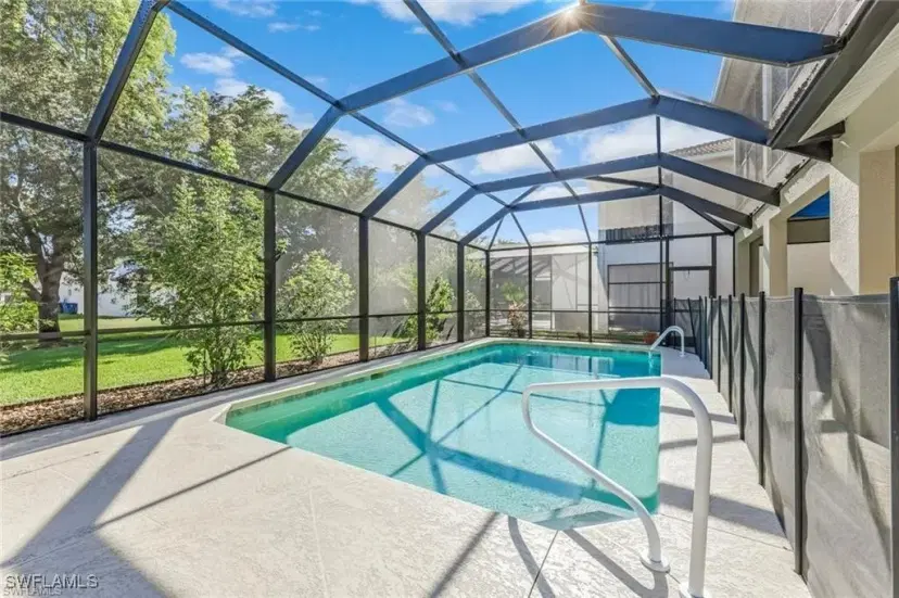 Picture of 12440 Crooked Creek Ln, Fort Myers FL 33913
