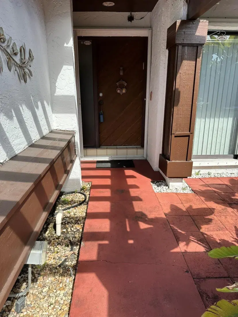 Picture of 366 NE 195Th St, Miami FL 33179