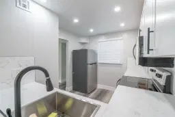 Picture of 119 Royal Park Dr 4H, Oakland Park, FL 33309
