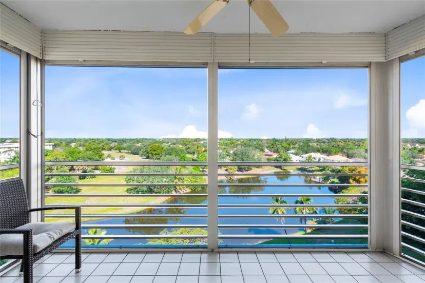Picture of 3499 Oaks Way 806, Pompano Beach FL 33069