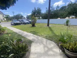Picture of 5991 Whispering Pine Way D-1, Greenacres, FL 33463