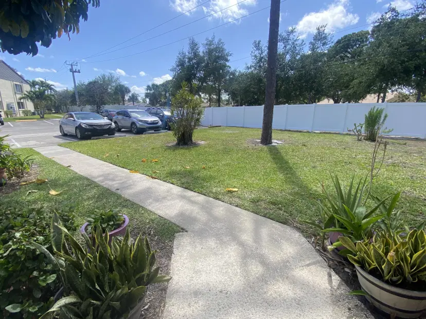 Picture of 5991 Whispering Pine Way D-1, Greenacres FL 33463
